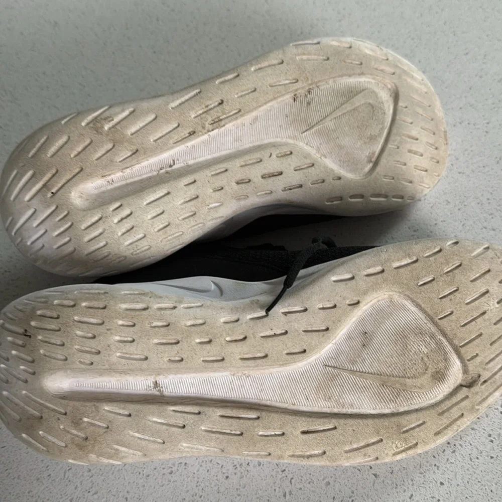 - Nike Viale Black White-SZ 8.5
